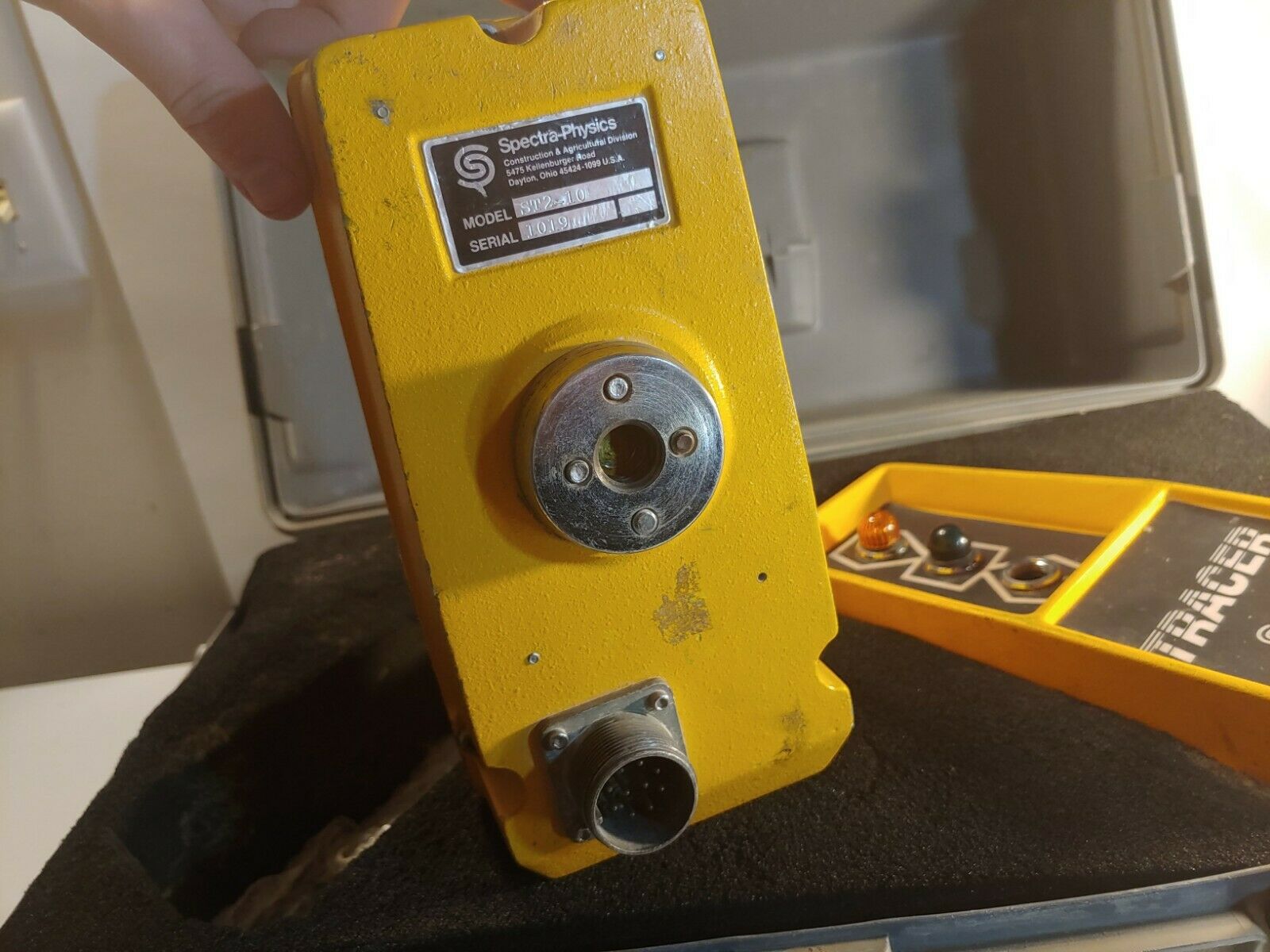 Spectra-Physics LASERPLANE ST2-20 Industrial Laser Level Spectra-Physics LASERPLANE ST2-20 Industrial Laser Level
